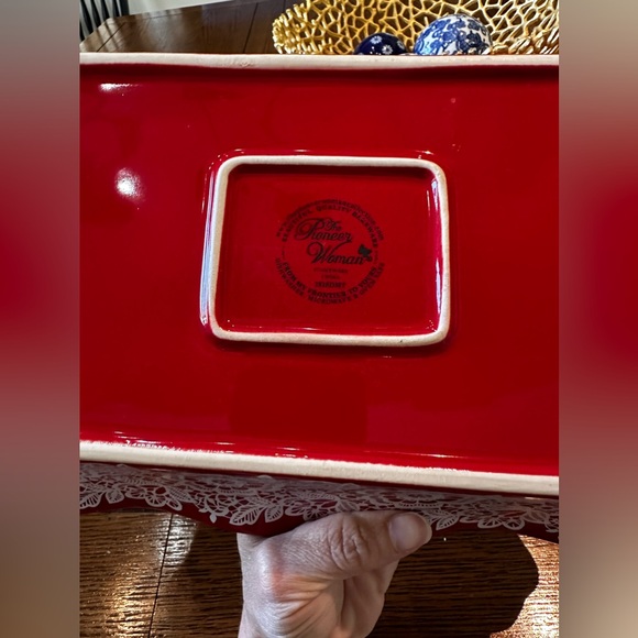 EUC Pioneer Woman Red Lace & Floral Stoneware Bakeware/Baking Dish, Used… - Picture 10 of 13